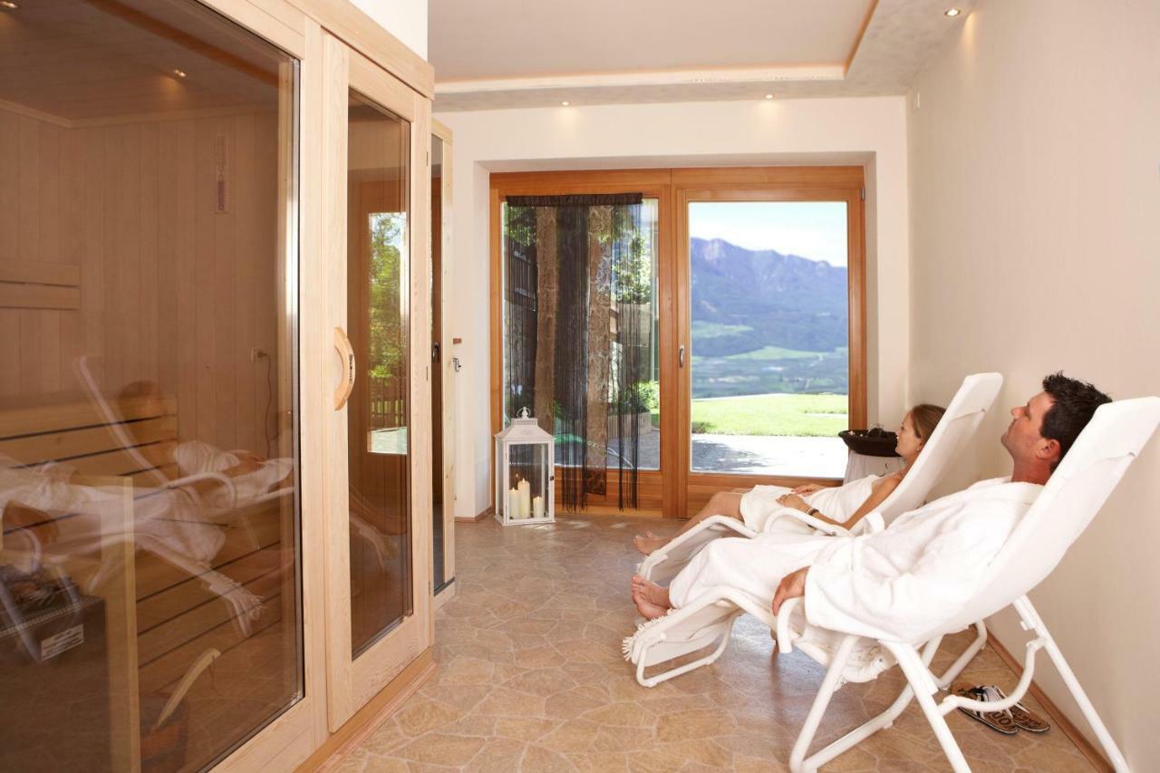 Engadiner Apartments & Wines Montagna Exterior photo